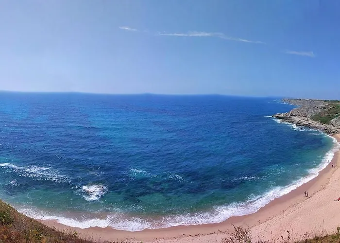 No Coração Da Aldeia Atouguia Da Baleia